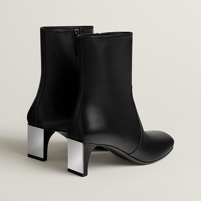 ショートブーツ 《リサ》 55 - ブラック | Hermès - エルメス-公式サイト